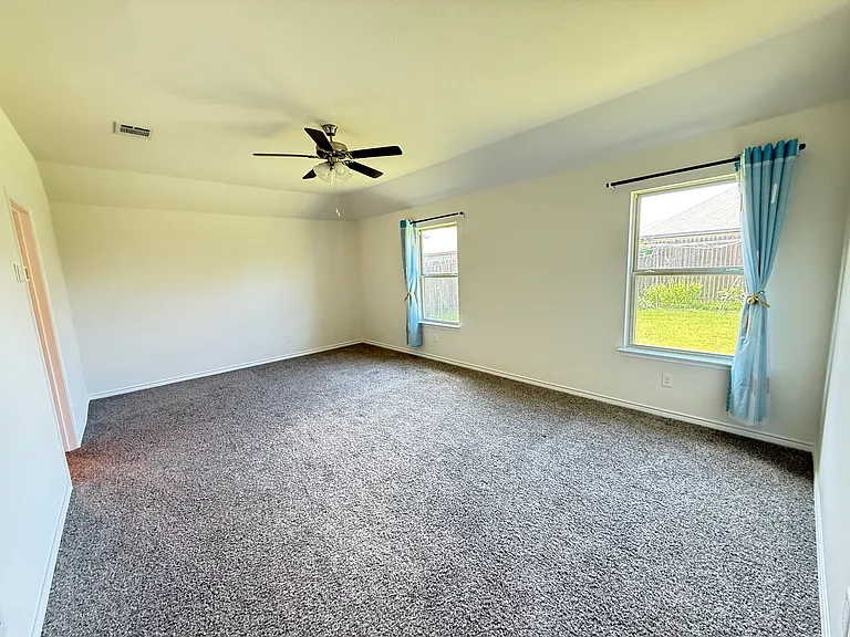 812 Honey Maple St — Photo 11