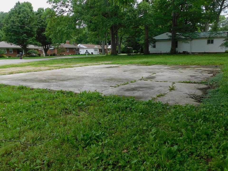 1st image of 339 W Park Dr