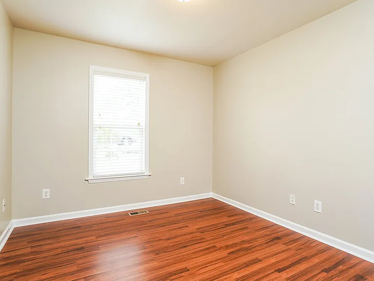 305 Wood Green Dr — Photo 13