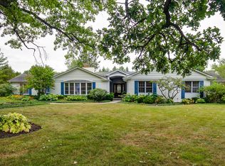 755 Oak Knoll Dr, Lake Forest, IL 60045