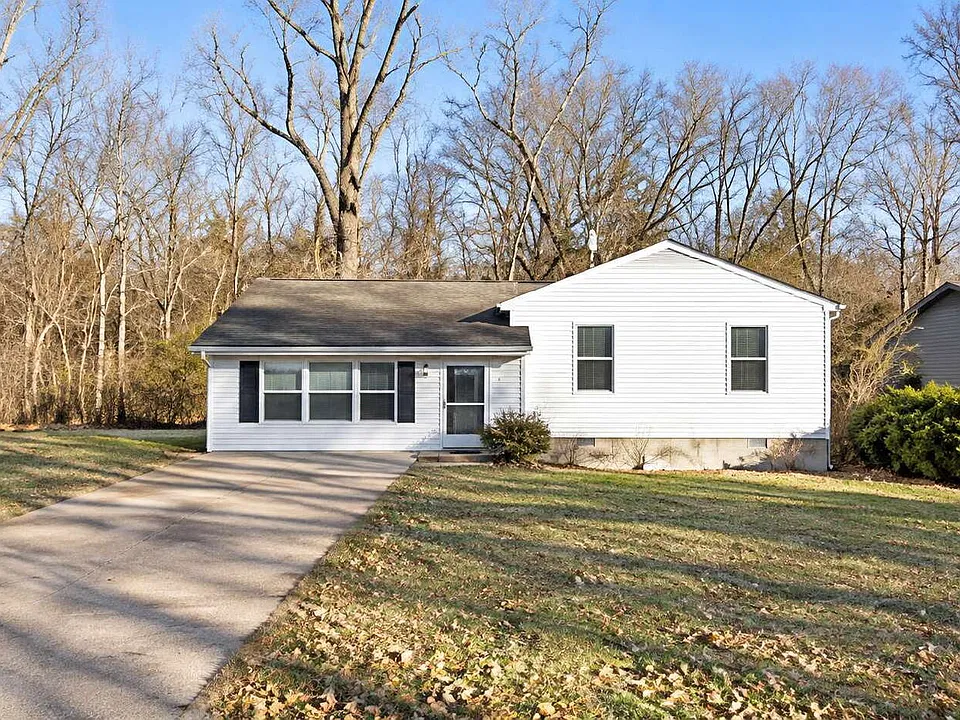 2568 Sunny Hill Dr