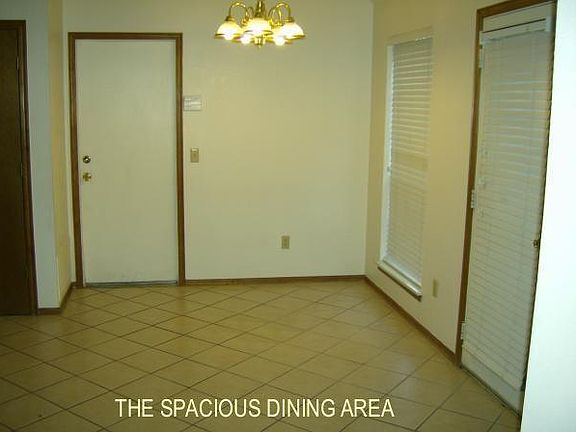 Custom Tile in Dining Room