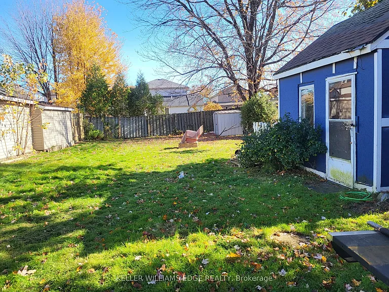235 Fares St — Photo 7