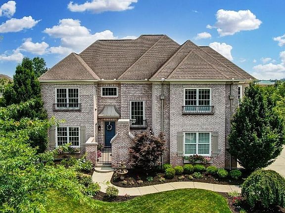 2nd image of 8642 Woodland Point