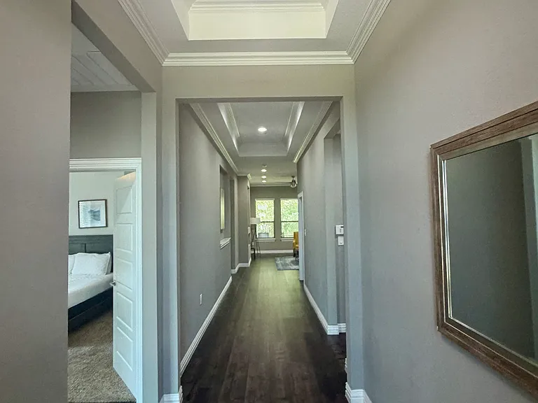 401 SW 14th St — Photo 3