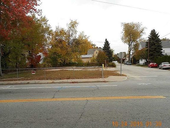 3rd image of 87 Greenville Ave