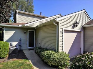 1848 Lillian Rd, Stow, OH 44224