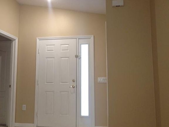 3rd image of 18170 Canal Pointe St