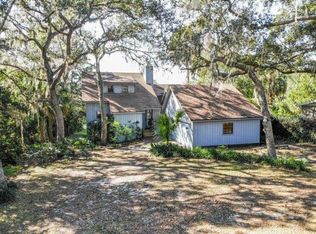 16784 SE 54th St, Ocklawaha, FL 32179