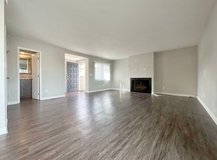 Hoskins, Huntington Beach, CA 92649