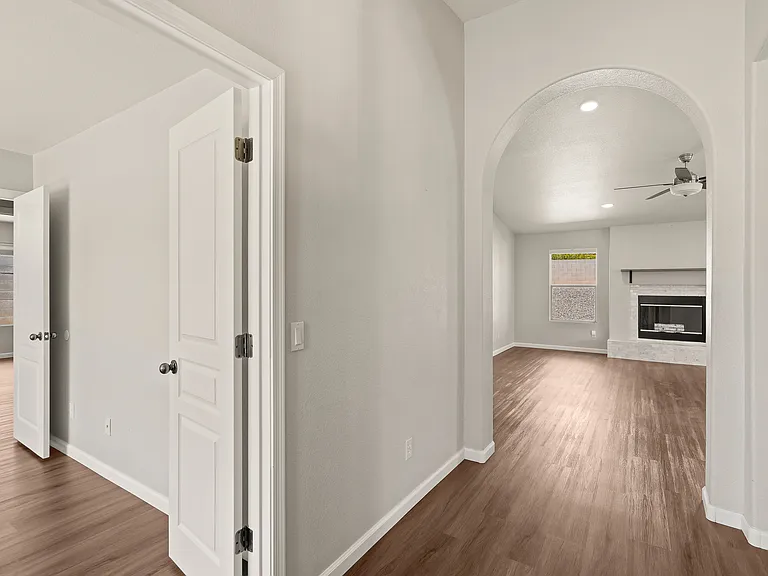 2729 Cartegena Dr — Photo 8