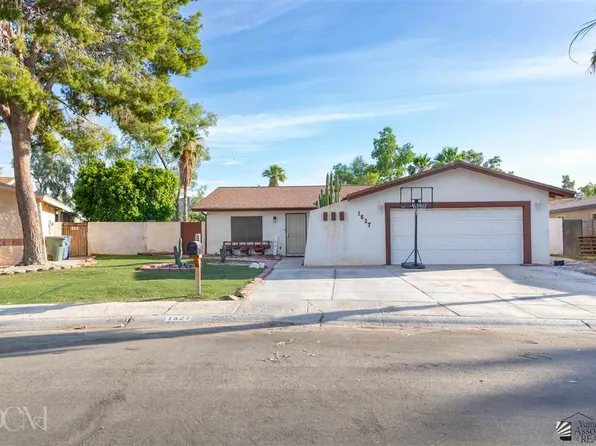 1827 E San Gabriel Dr, Yuma, AZ 85365