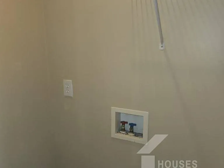 108 Forrest Dr — Photo 14