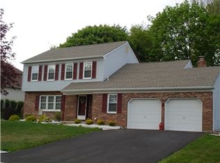 7 Woodward Dr, Wilmington, DE 19808