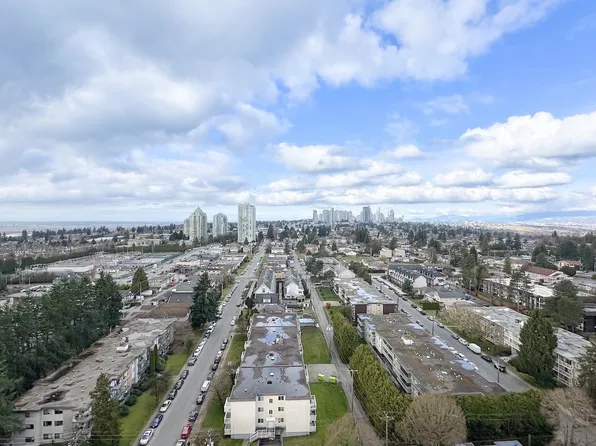 7088 Salisbury Ave #2105, Burnaby, BC V5E 0A4