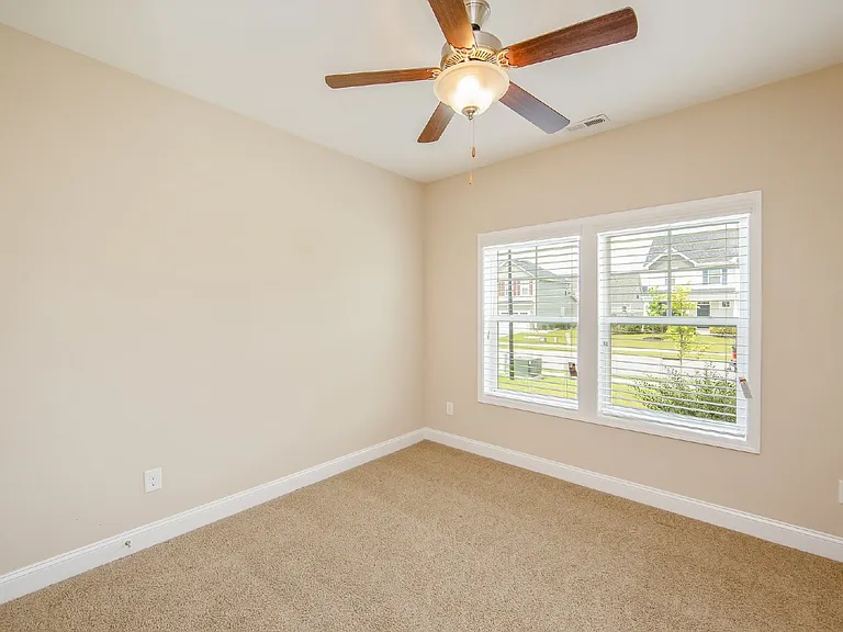 620 Stonebriar Ave — Photo 7