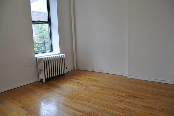 Rented by Sky Management | media 70