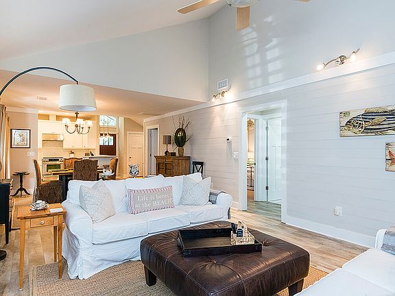5th image of 434 Sea Lavender Ct