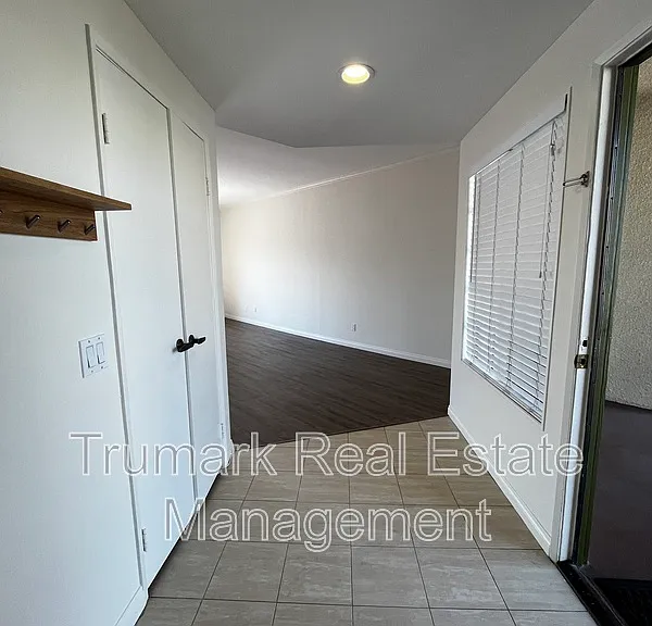 412 N Kenwood St #304 — Photo 14