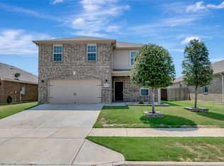 6005 Amber Cliff Ln, Fort Worth, TX 76179