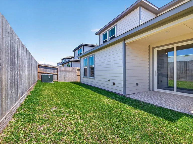 702 Sonfield Dr — Photo 47
