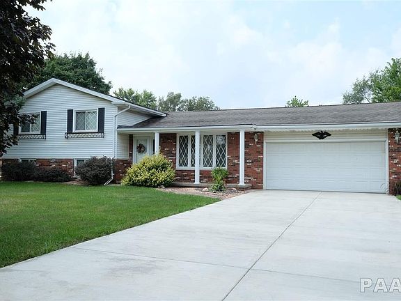 2nd image of 803 N Trade Wind Dr