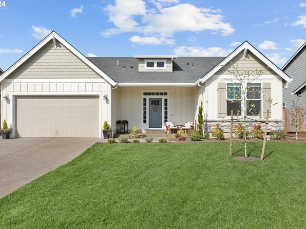 1951 N Knott Ct, Canby, OR 97013