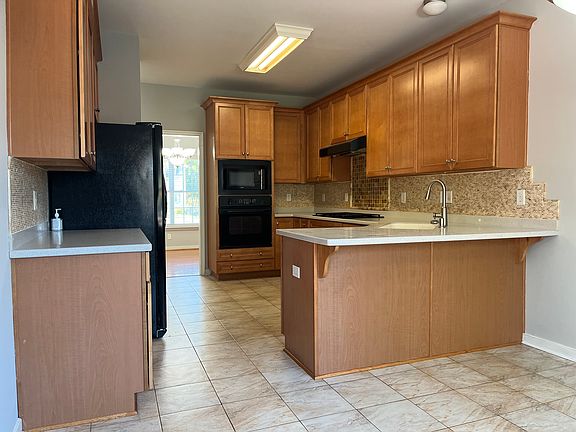 Kitchen & Breakfast Nook