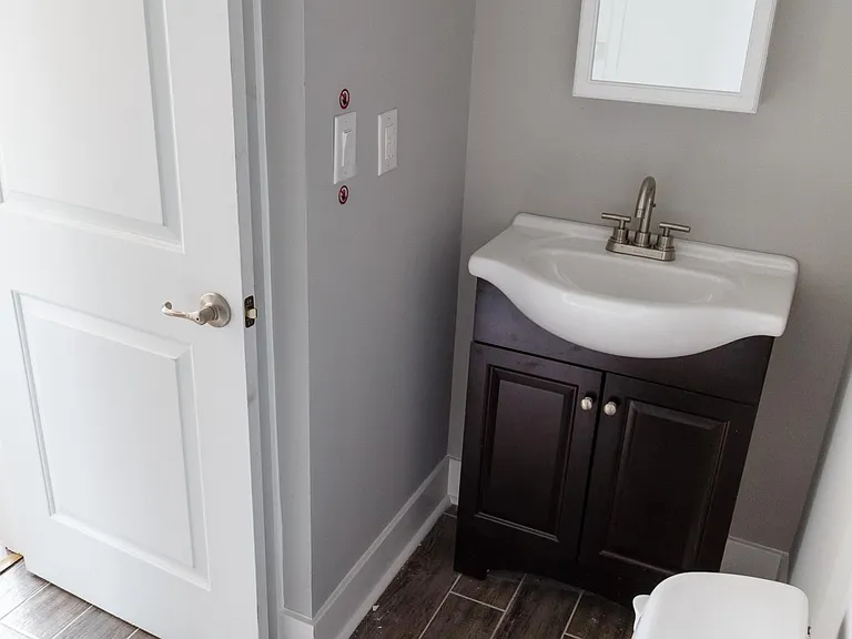 4537 Springfield Ave #4 — Photo 2
