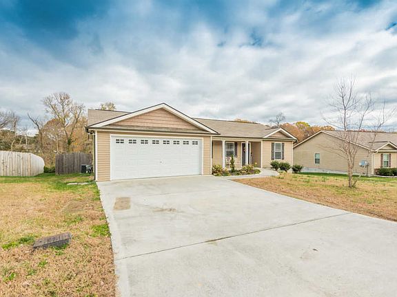 2nd image of 2832 Hopscotch Ln