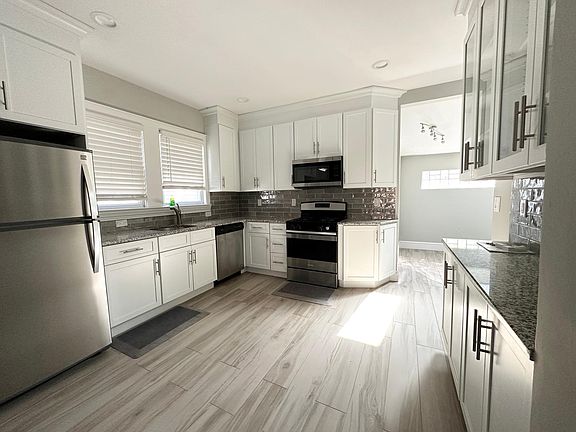 4th image of 22 Coddington Ave #1F