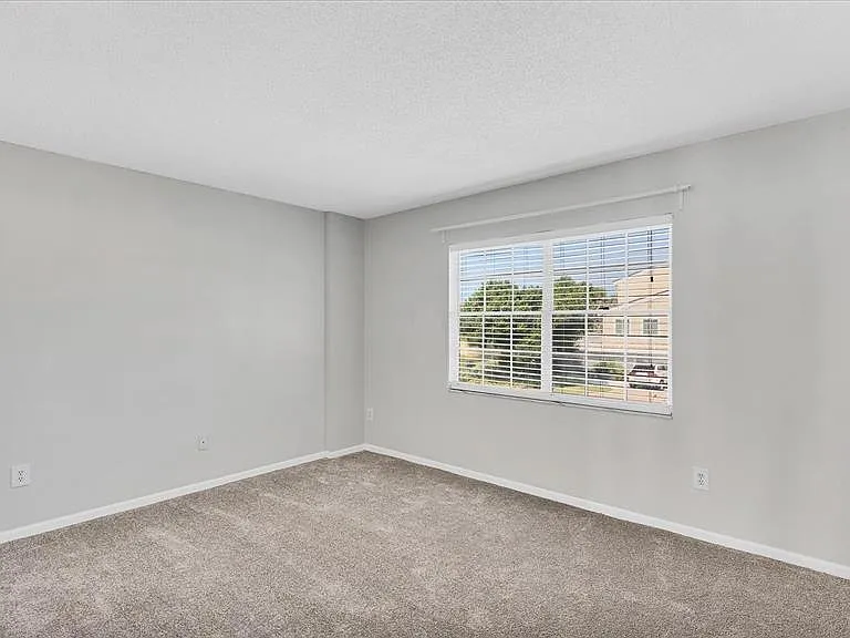 120 Sands Point Dr — Photo 27