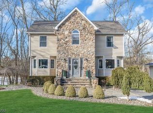 38 Station Rd, Branchburg, NJ 08876