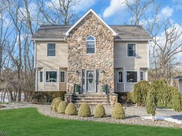 38 Station Rd, Branchburg Twp., NJ 08876