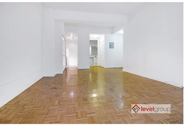 Rented by Level Group | media 20