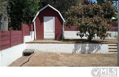 5th image of 2239 Etiwanda St