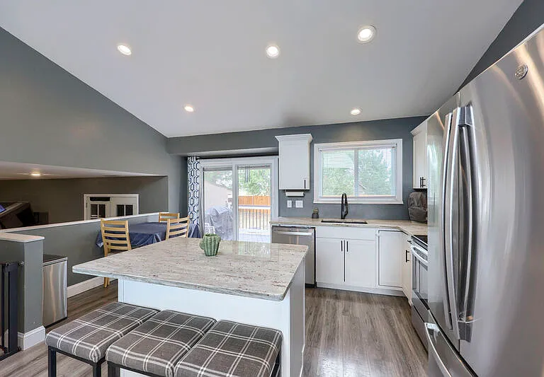 4540 Bramble Ln — Photo 8