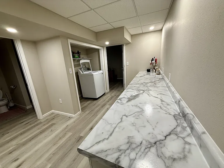 200 N Pine St #202 — Photo 32