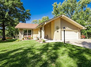 2197 Cherrycove Ct, Maryland Heights, MO