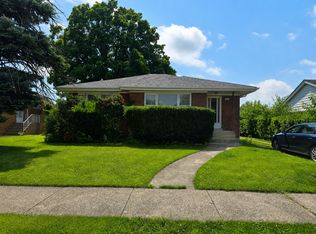 11043 Boeger Ct, Westchester, IL 60154
