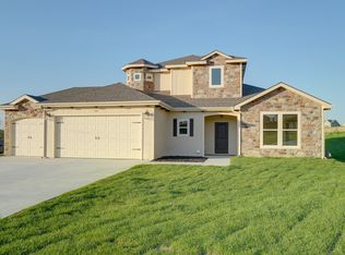 512 N Monterey Way, Lawrence, KS 66049