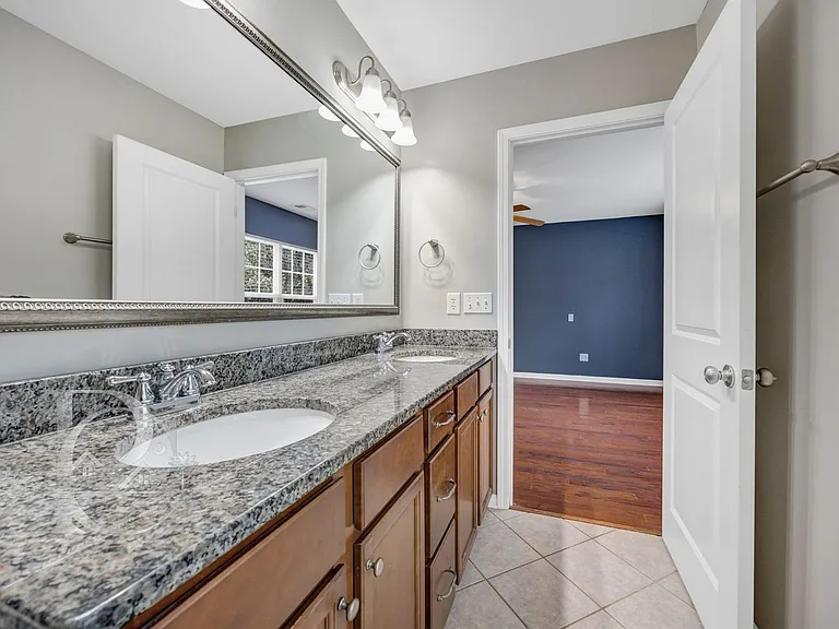 328 Northwood St — Photo 28