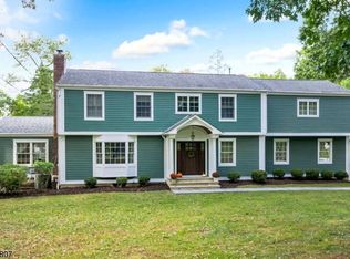 45 Dryden Rd, Basking Ridge, NJ 07920