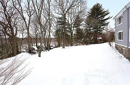 2nd image of 214 Windsor Rd