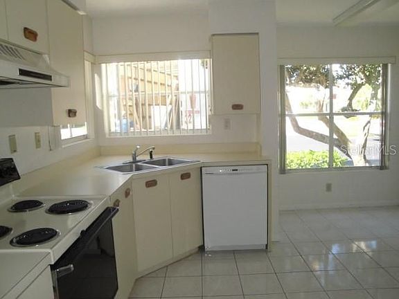 4th image of 6171 Bahia Del Mar Blvd APT 116
