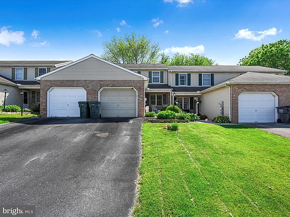 5th image of 43 Evans Dr