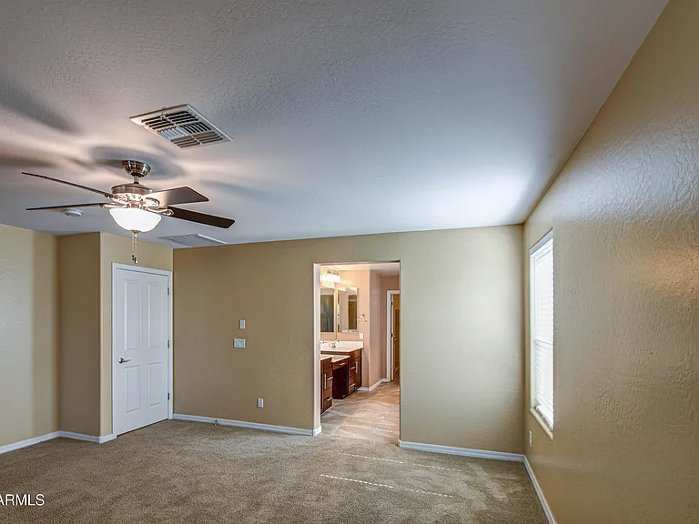 3114 E Franklin Ave — Photo 27