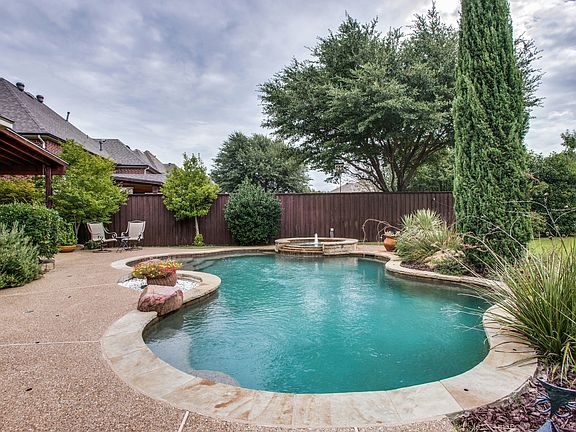 2nd image of 4904 Mosscreek Ln