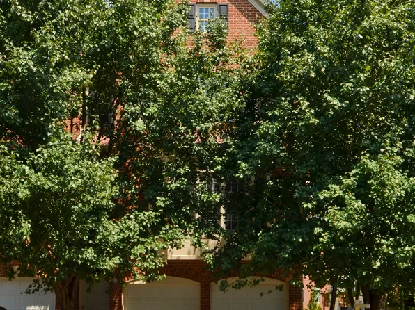 20378 Cottswold Ter, Sterling, VA 20165