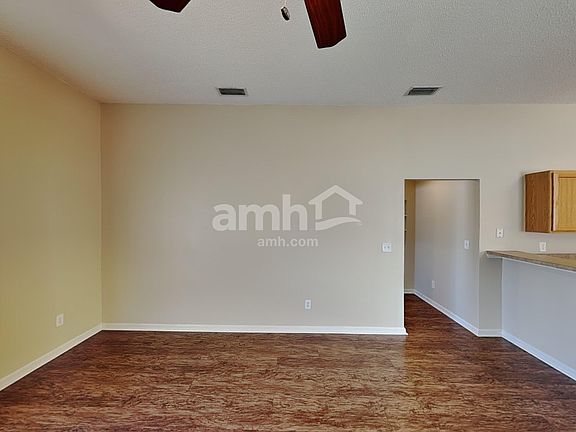 5th image of 952 Oak Arbor Cir